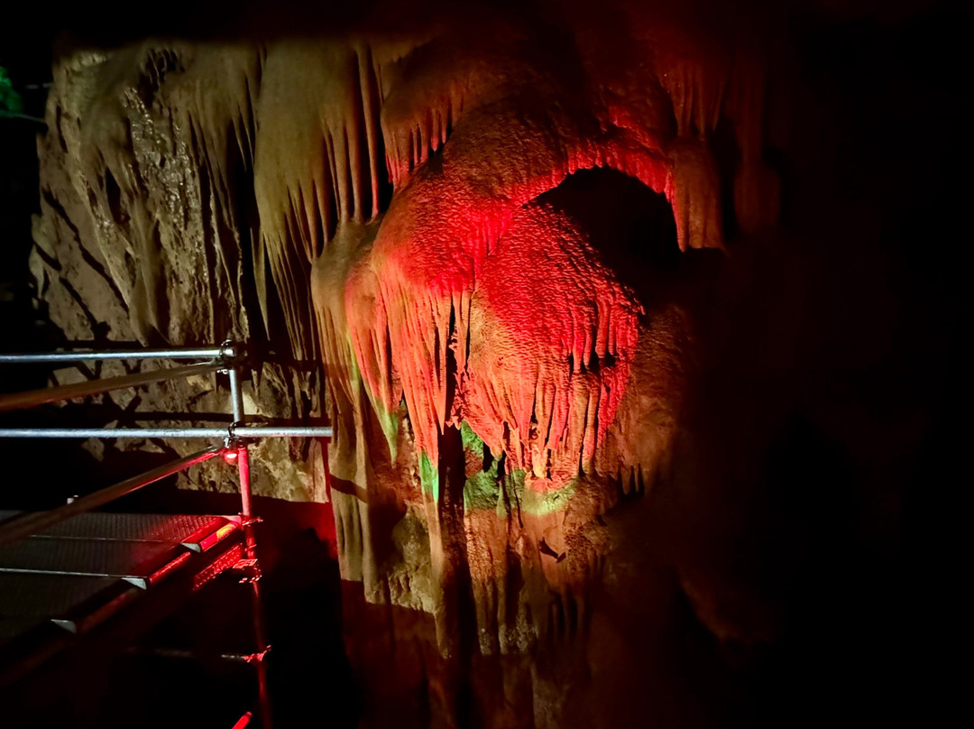 Venetsa Cave-Belogradchik必去景点