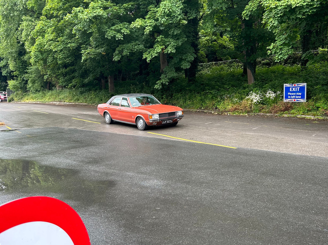 Drive Dad's Car-Ambergate必去景点