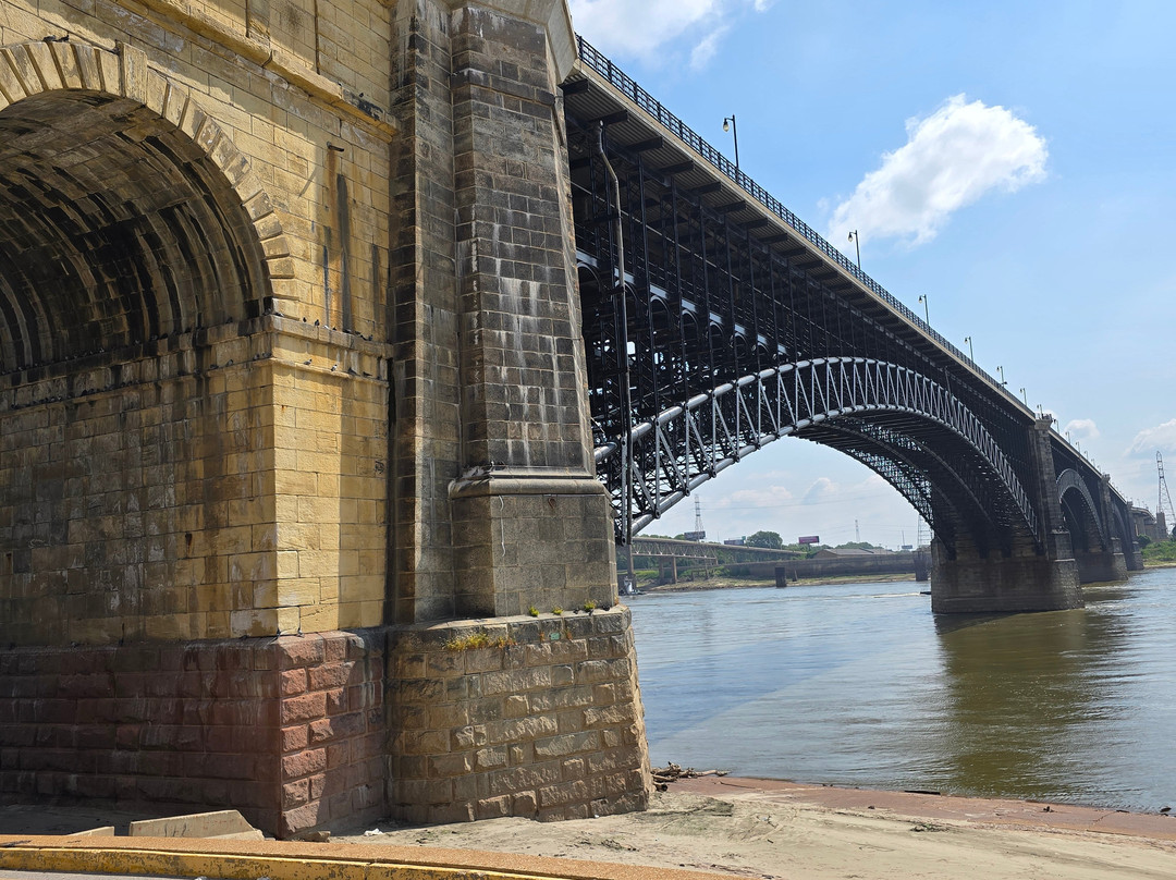 Eads Bridge-圣路易斯必去景点