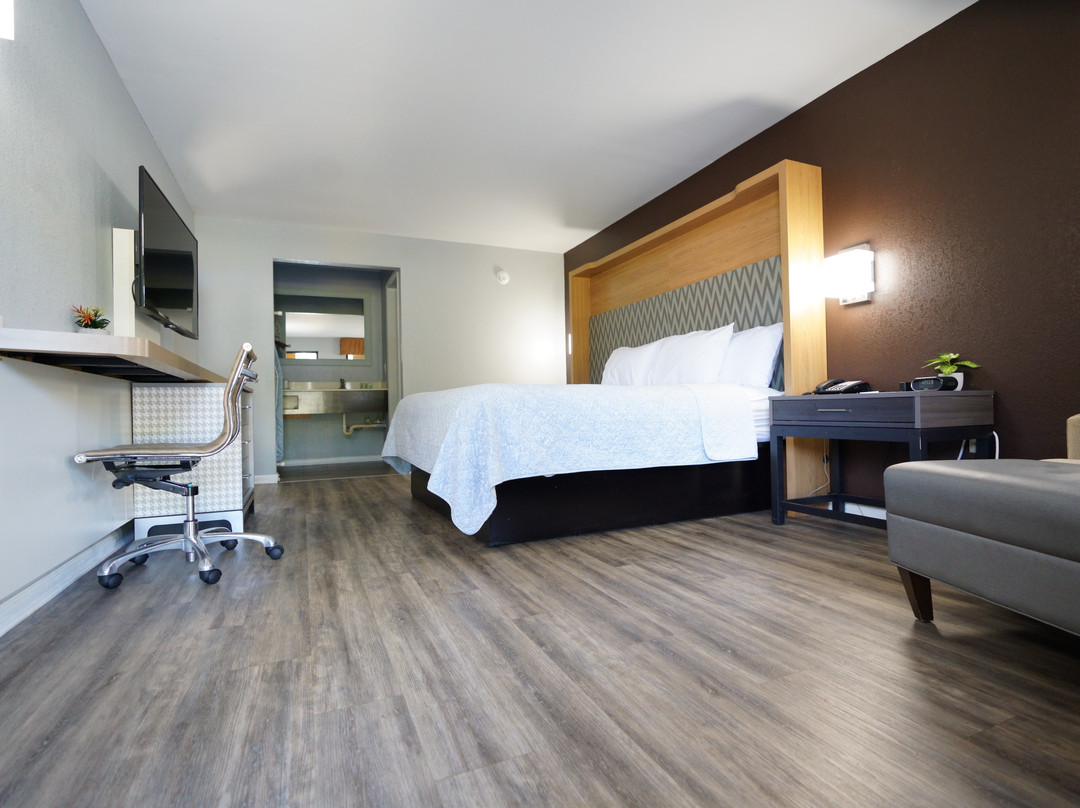 Columbus Inn And Suites主图