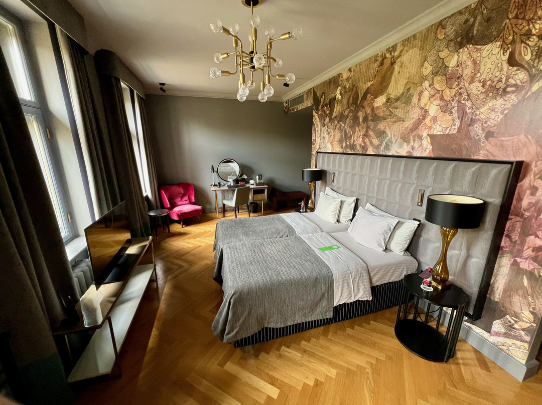 Grand Poet Hotel by Semarah主图