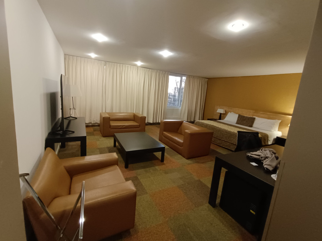 阿尔伯拉达酒店主图