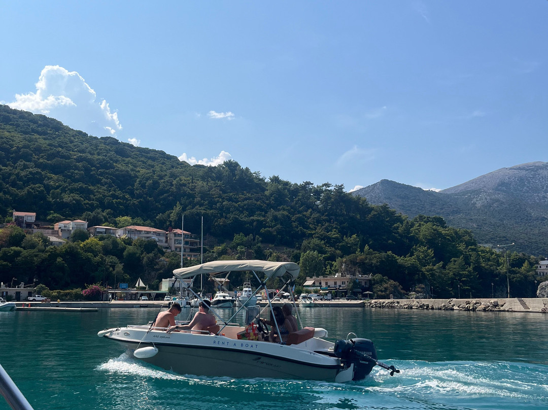 Enalia Boat Rentals景点图片