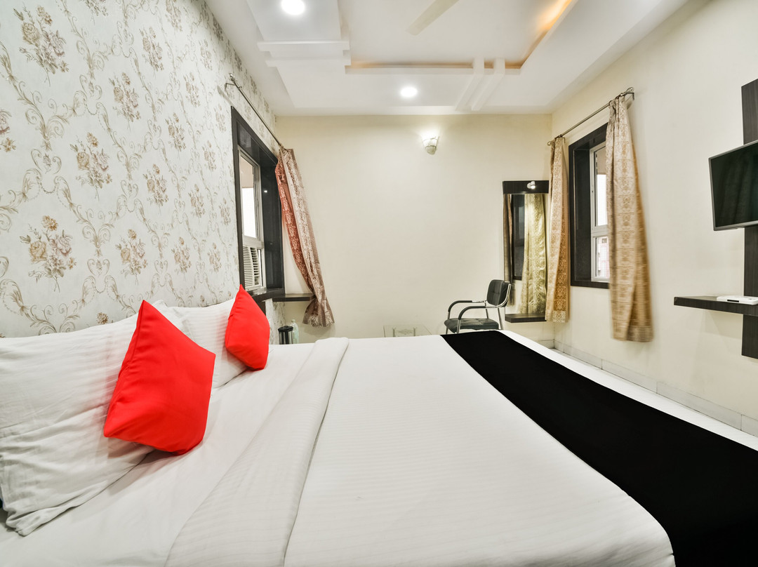 Hotel Flowers Inn主图