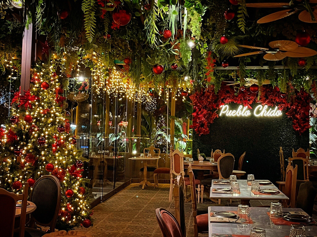 Pueblo Chido Kifisia