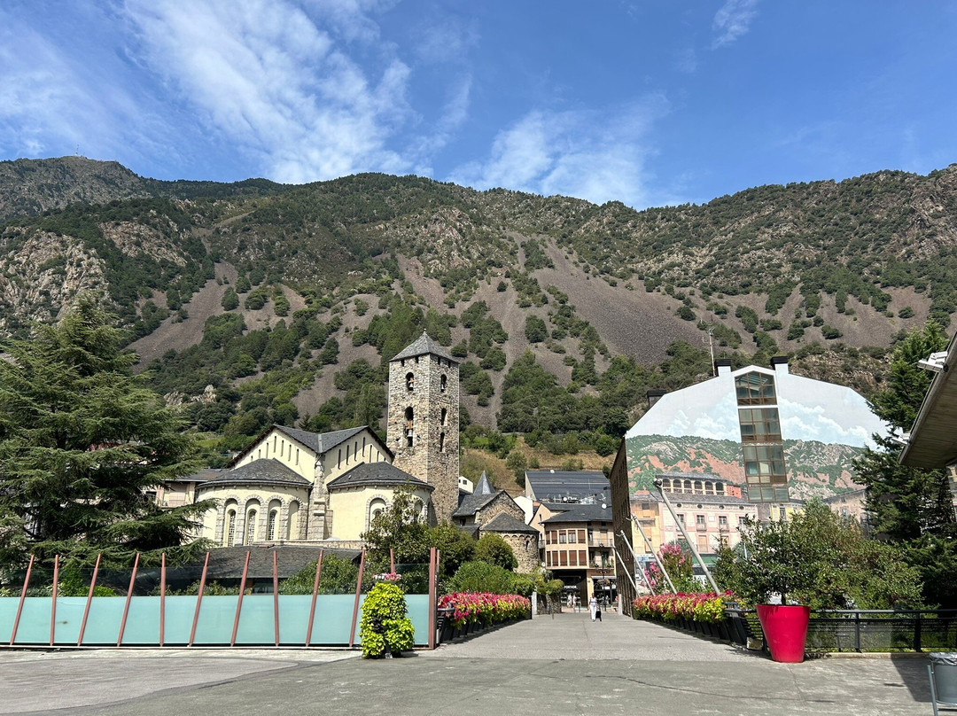 Plaza del Poble-安道尔城必去景点