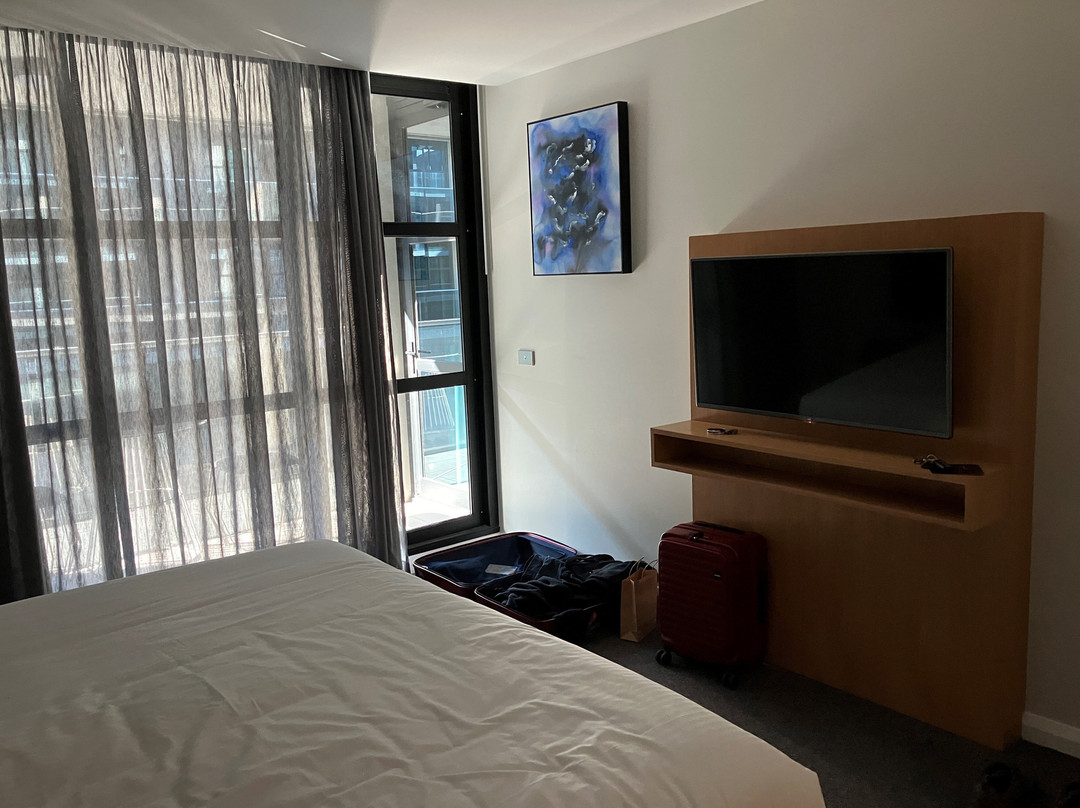 堪培拉大道酒店主图