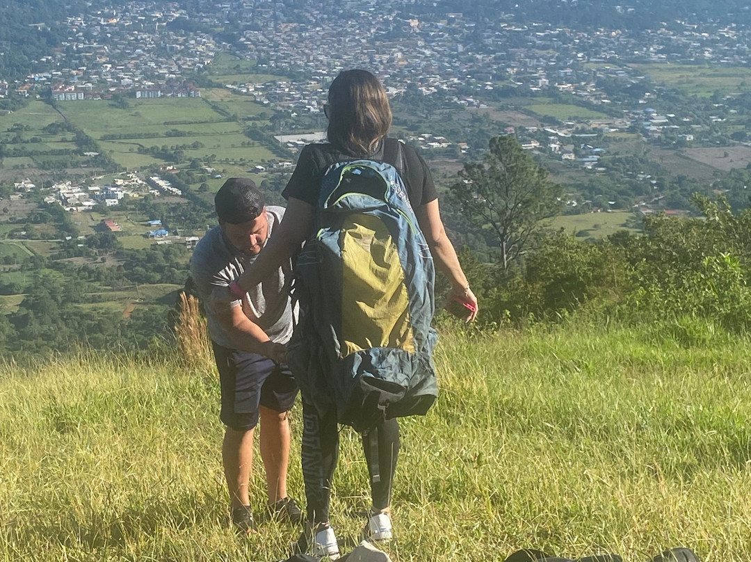 Hawk Paragliding School景点图片