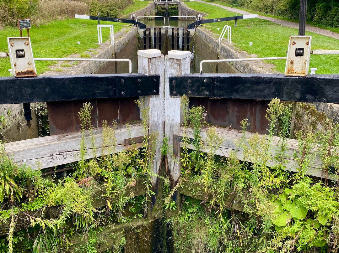 Caen Hill Locks-迪韦齐斯必去景点