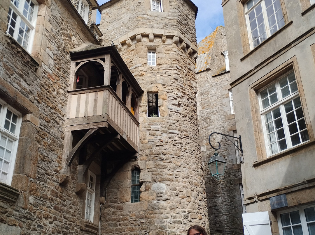 Cour la Houssaye-圣马洛必去景点