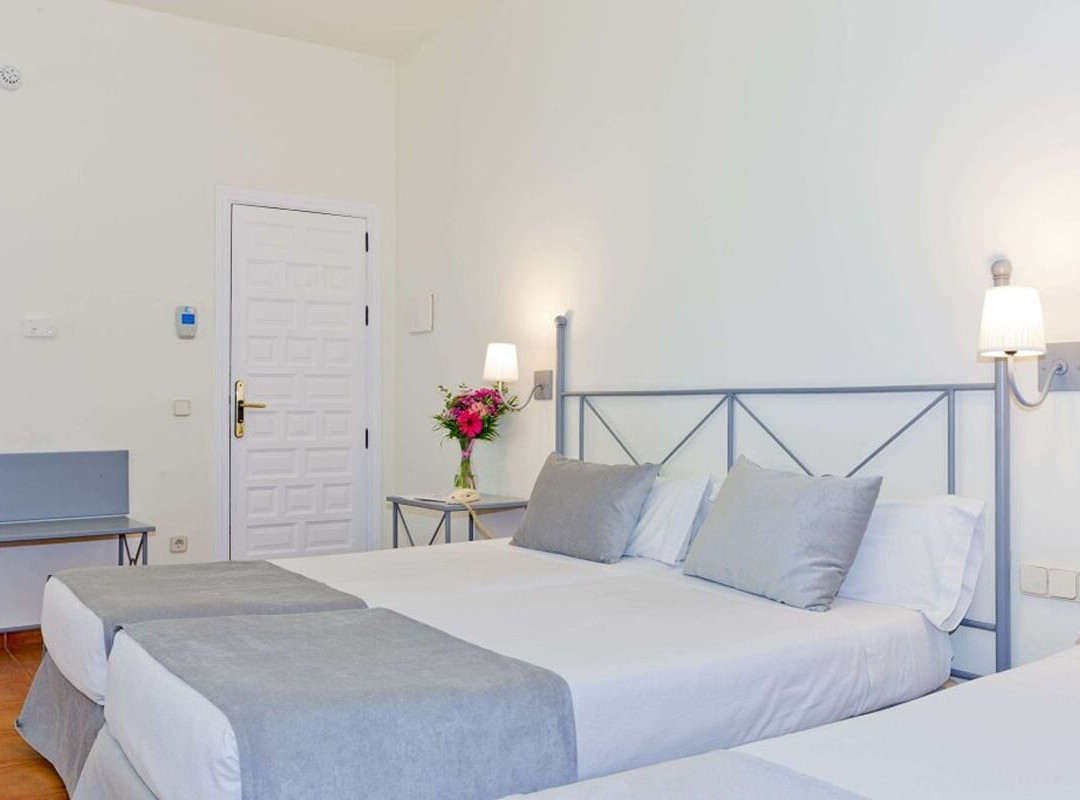 托莱多帝国酒店主图