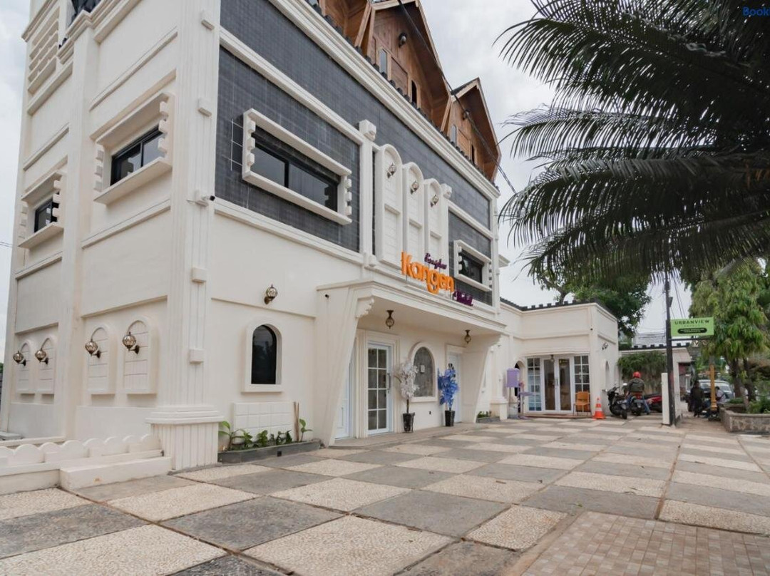Urbanview Hotel Kangen Bungalow Purwakarta