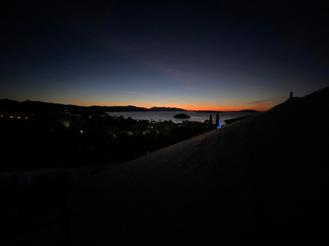 Amaryllis Hotel Apartment主图