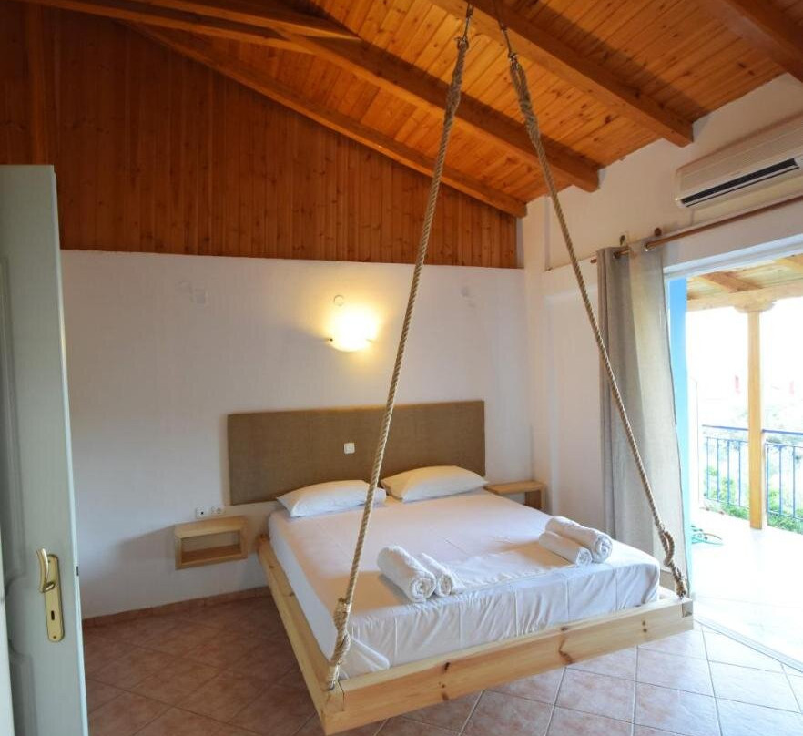 Elena’s Family Apartments