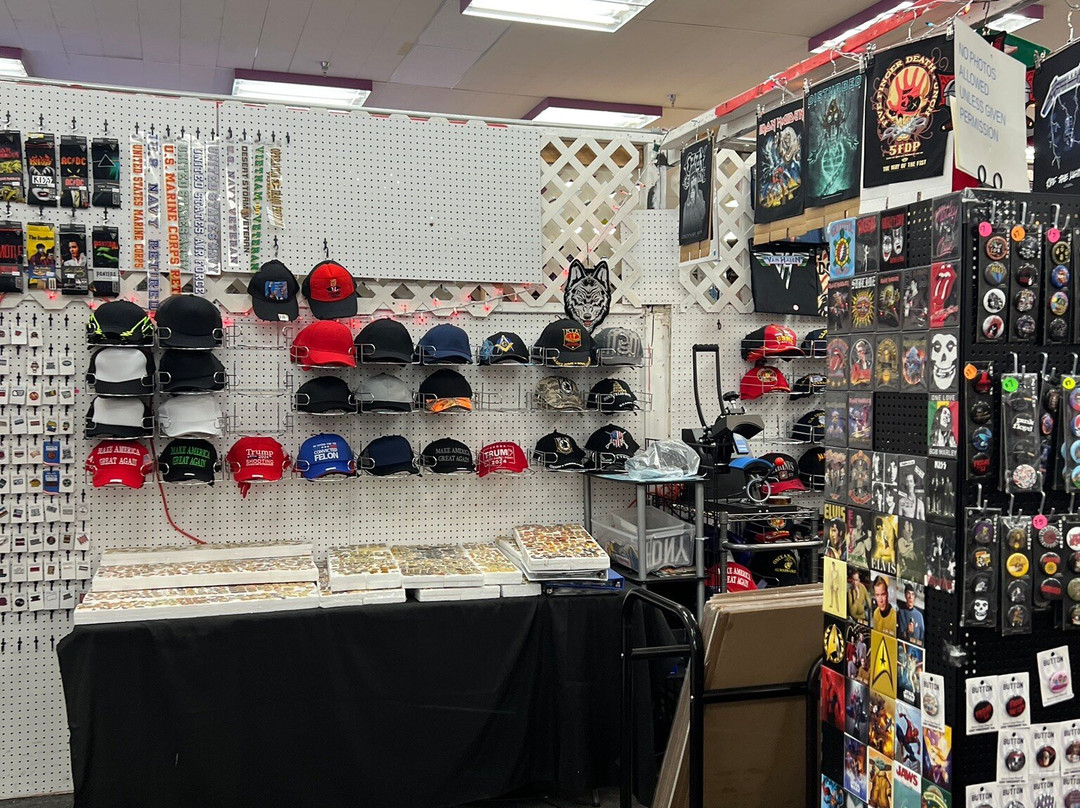 Fantastic Indoor Swap Meet-拉斯维加斯必去景点