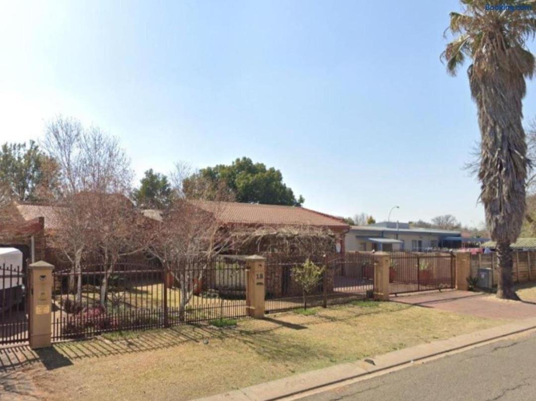 Ruresta Guesthouse主图