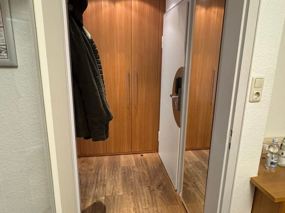 多姆酒店主图