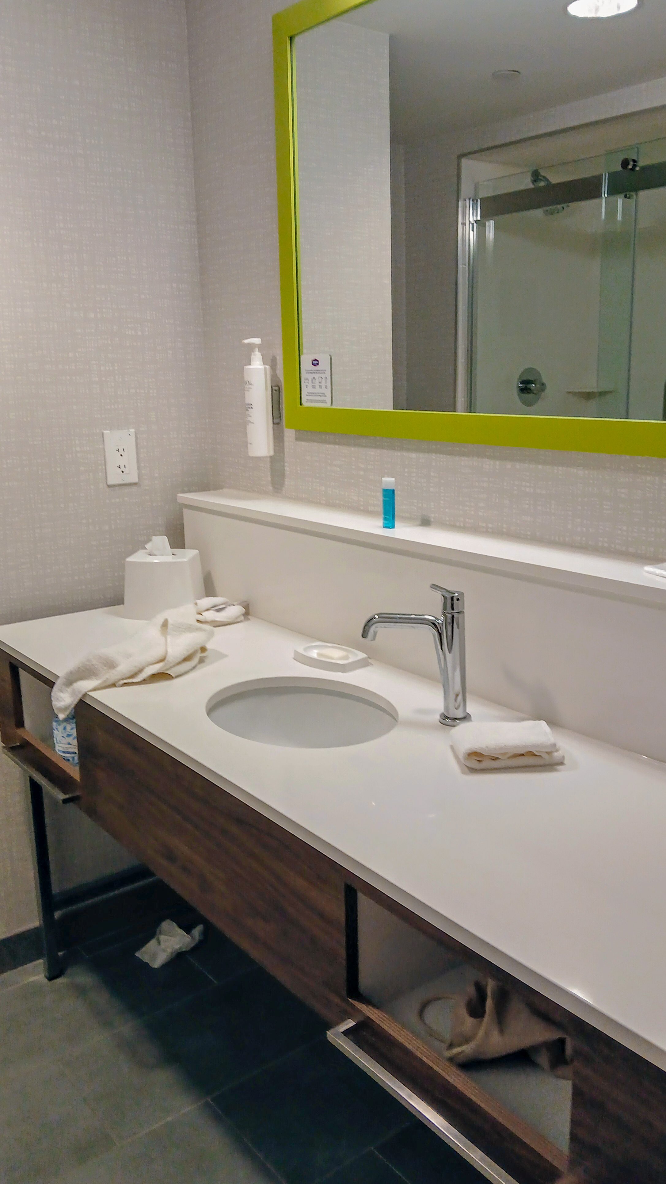 Hampton Inn & Suites Phoenix/gilbert-浴室