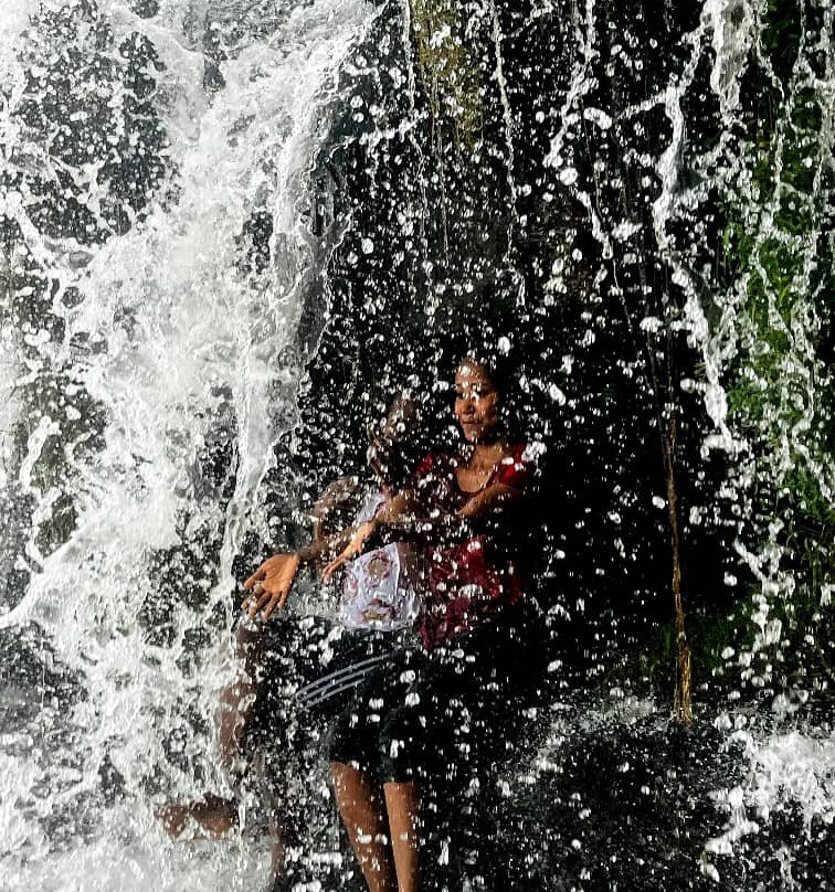Kaporogwe Falls-Tukuyu必去景点