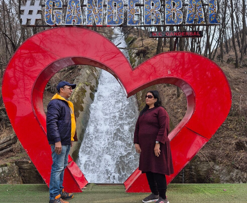 Kashmir Holiday Packages-斯利那加必去景点