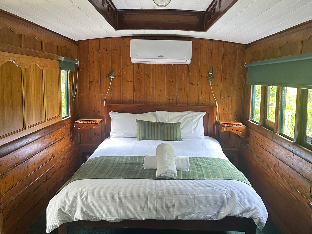 玻璃屋山生态旅馆主图