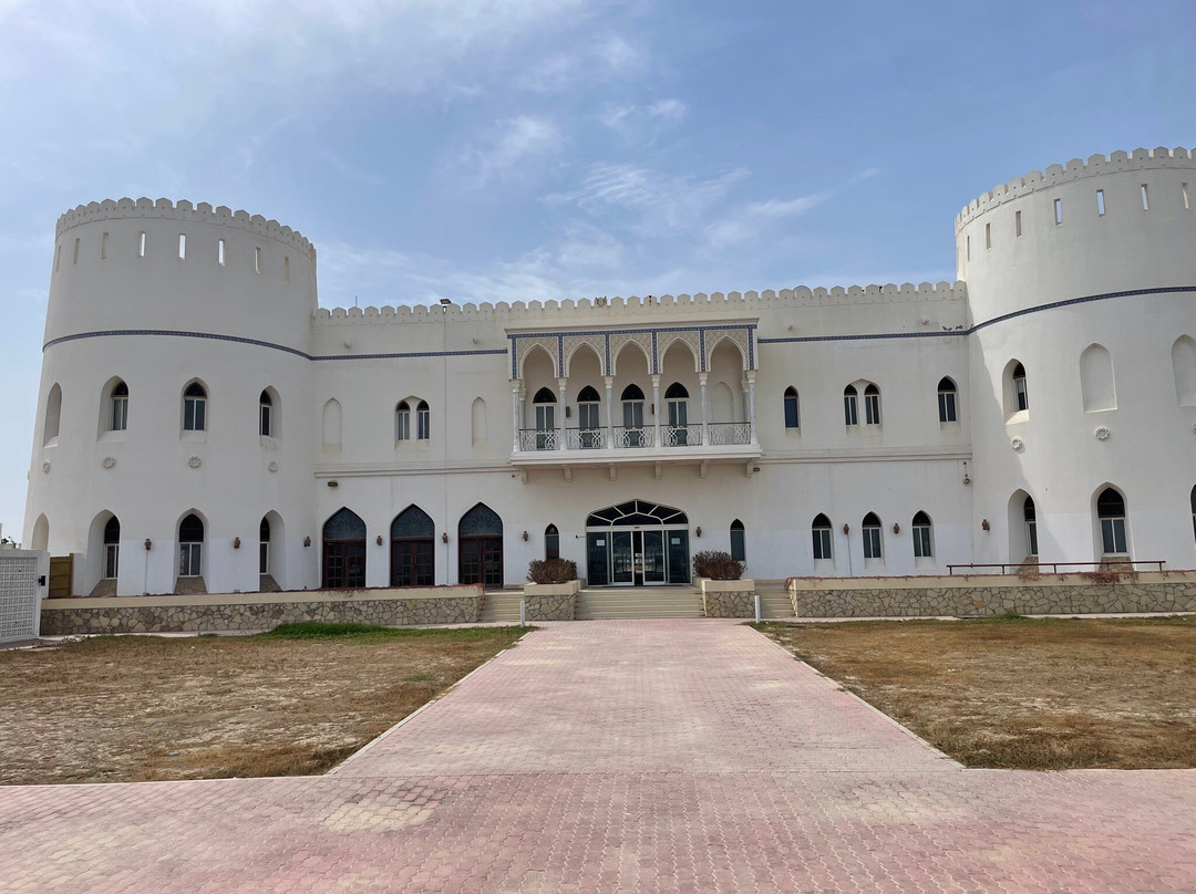 苏哈尔海滩酒店主图