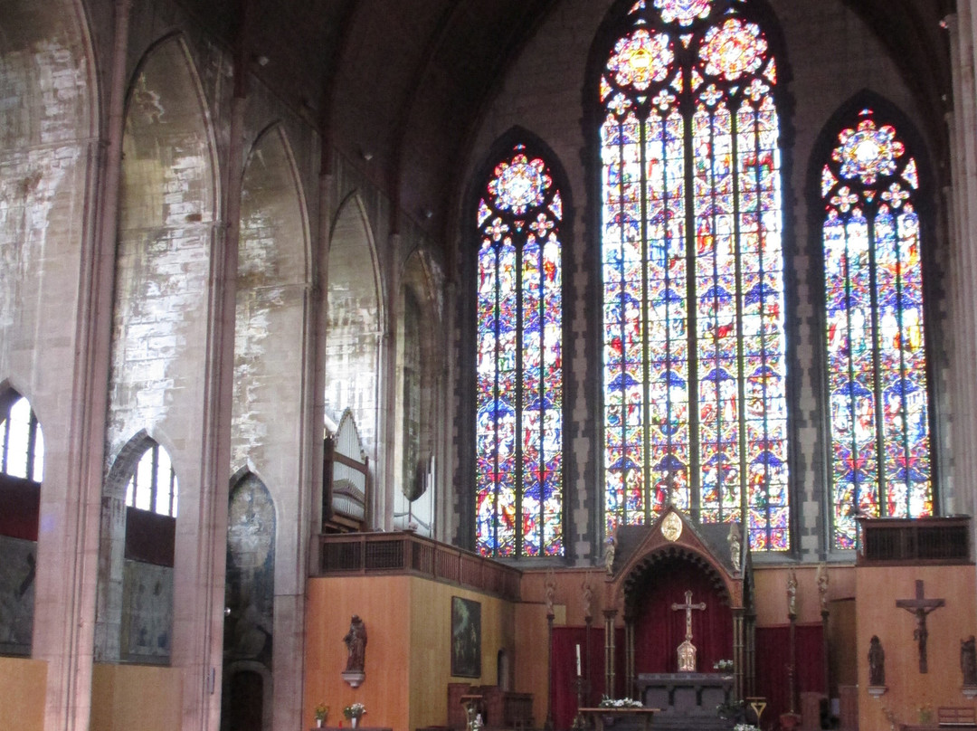 Eglise Saint-henri-Woluwe-Saint-Lambert必去景点