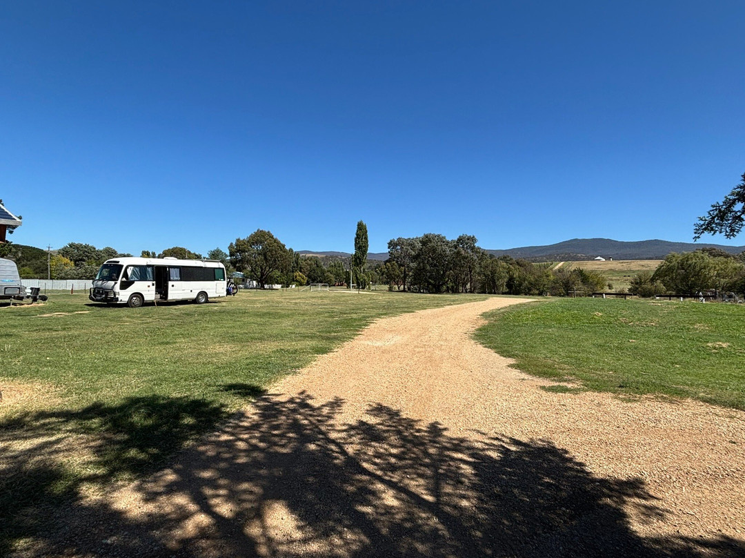 Bredbo Inn Hotel主图