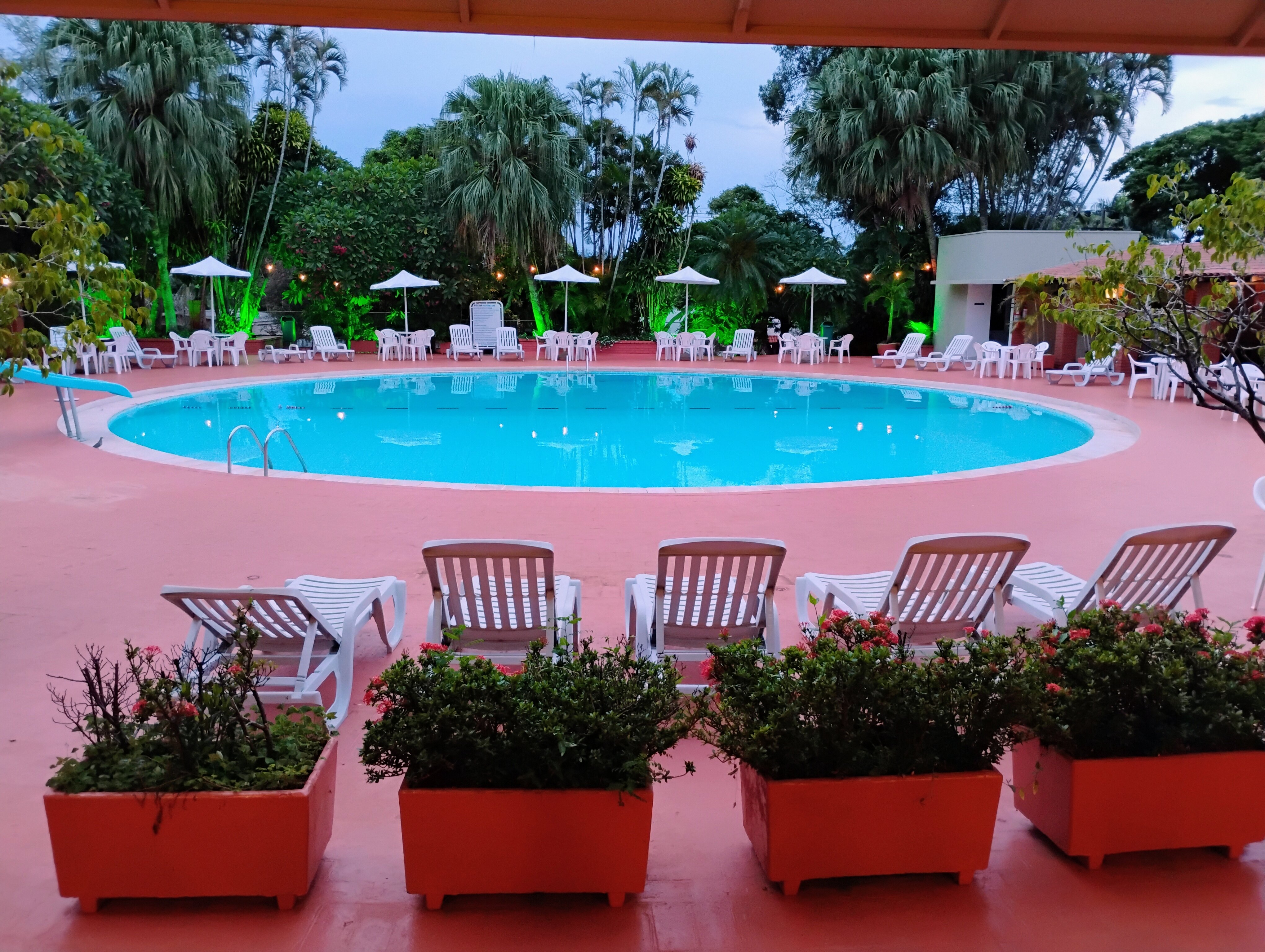 Hotel Deville Express Guaíra-浴室