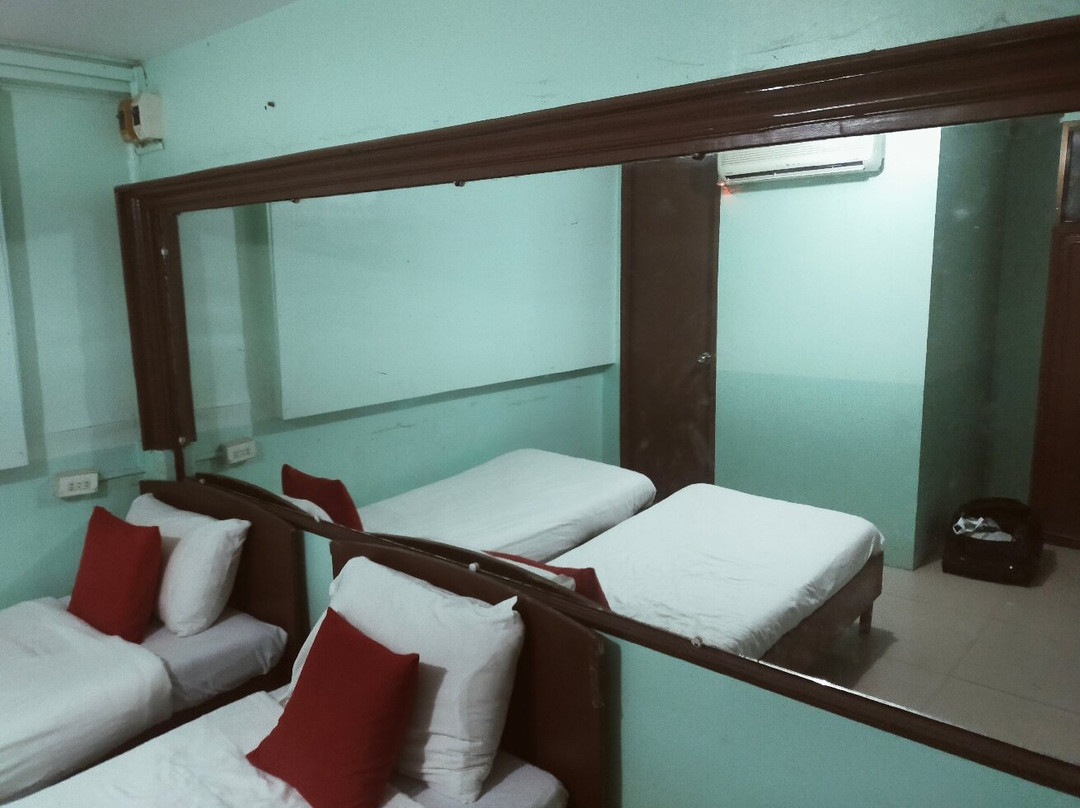Reddoorz @ Maanyag Pension House