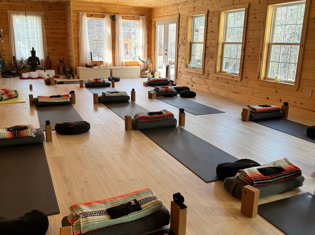 Hillholm Estate主图