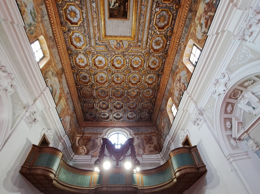 Chiesa di San Francesco-Sant'Agata de' Goti必去景点
