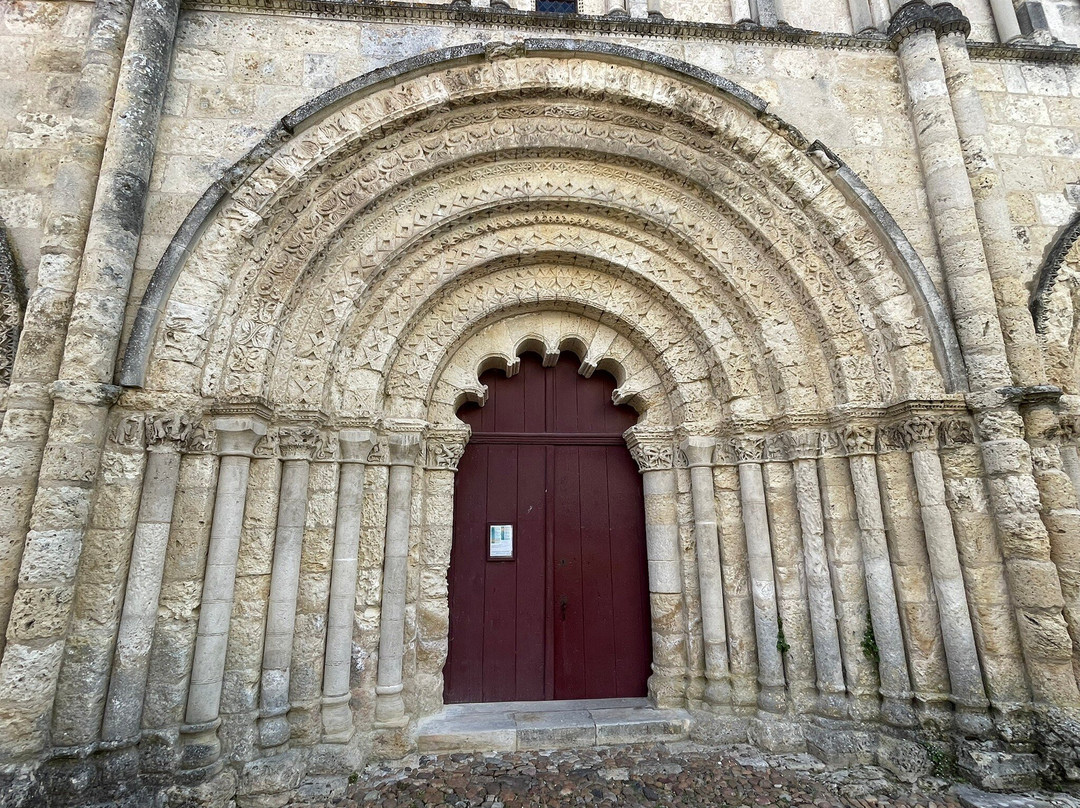 Place Trarieux-Aubeterre-sur-Dronne必去景点