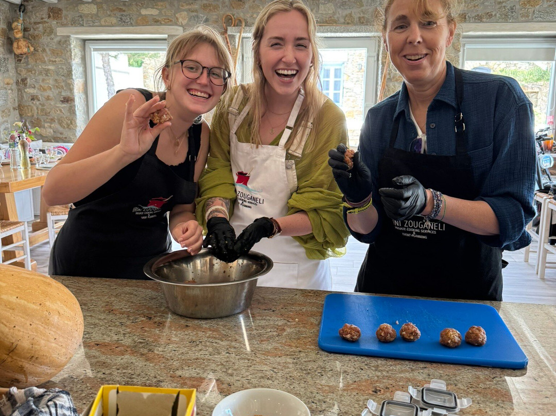 Irini Zouganeli-阿诺梅拉村必去景点