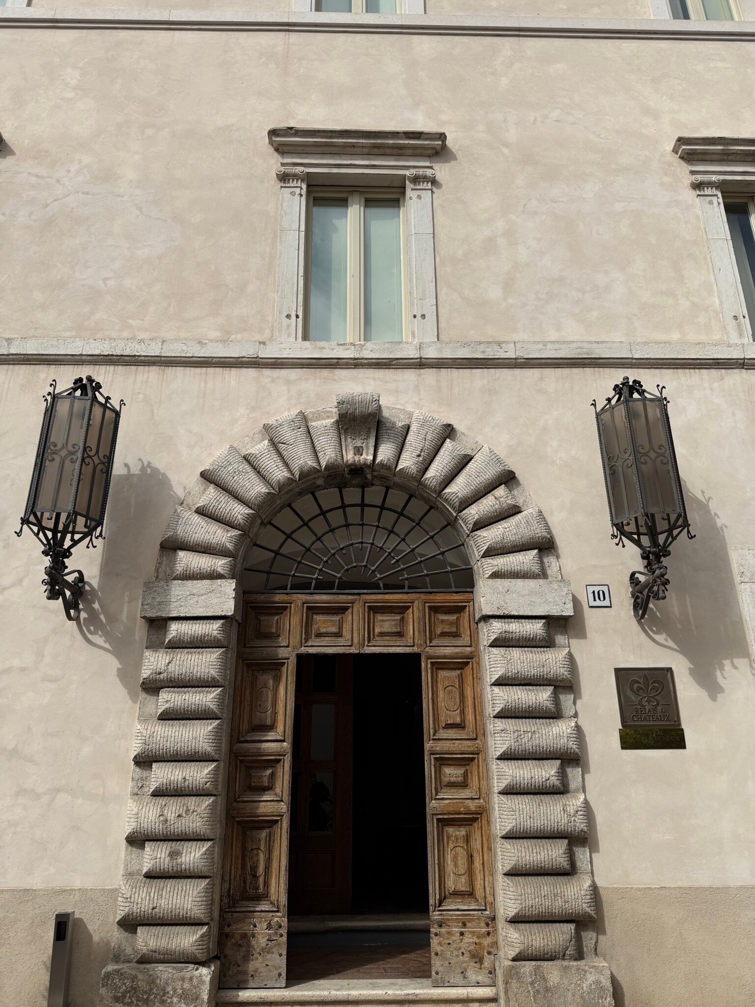 Palazzo Seneca-官方