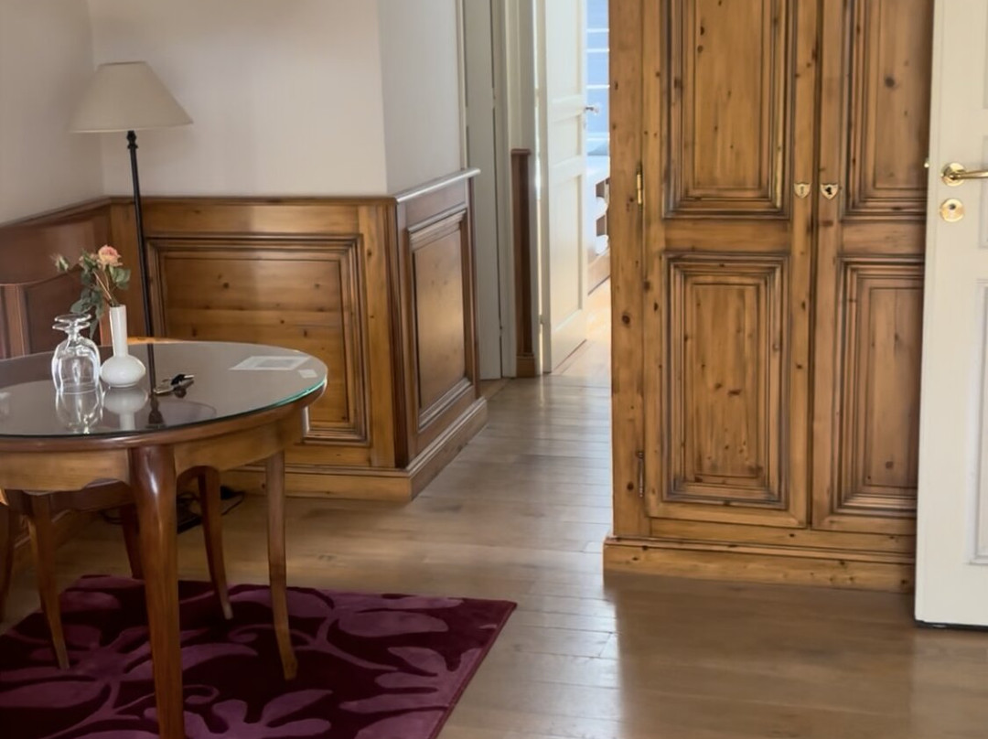 摩尔城堡酒店主图