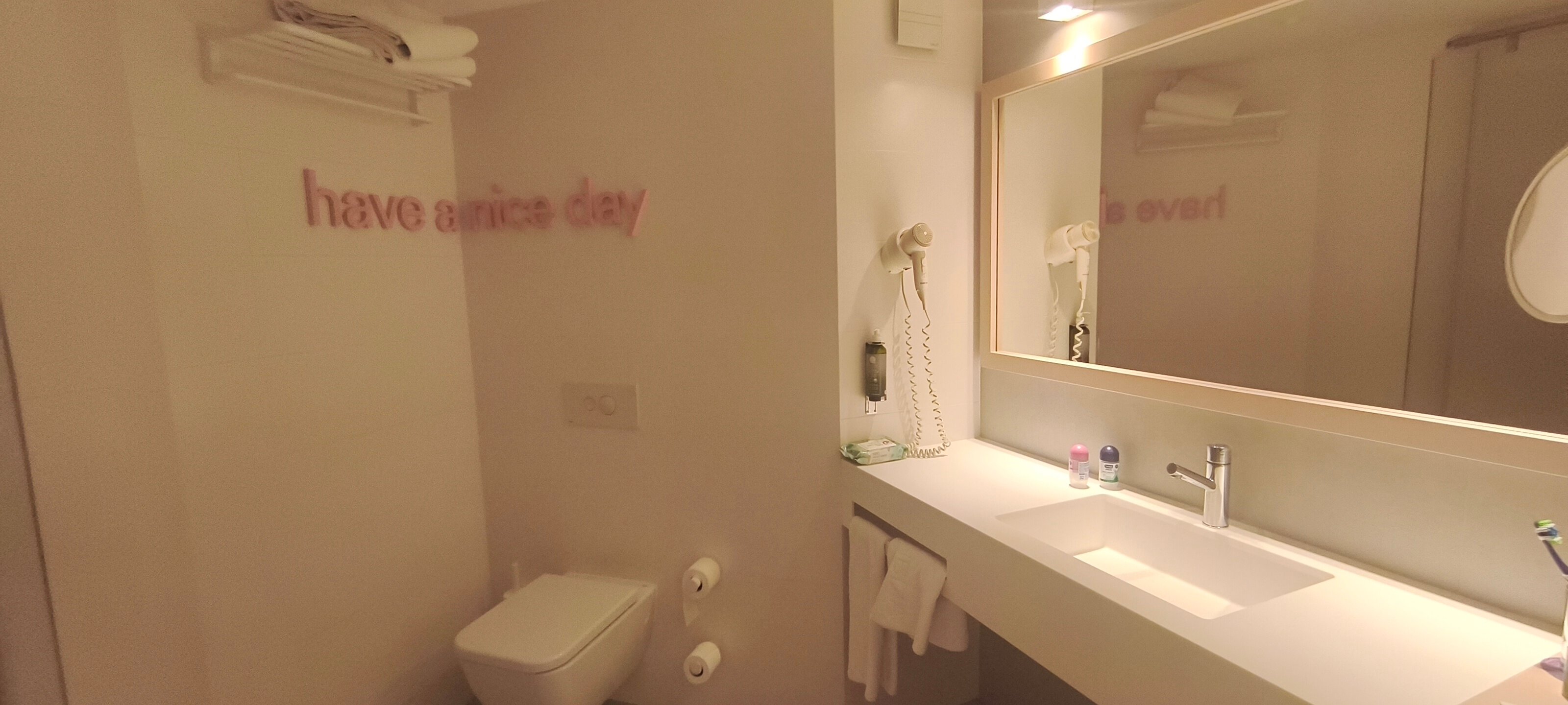 Hotel Garbi Ibiza & Spa-浴室