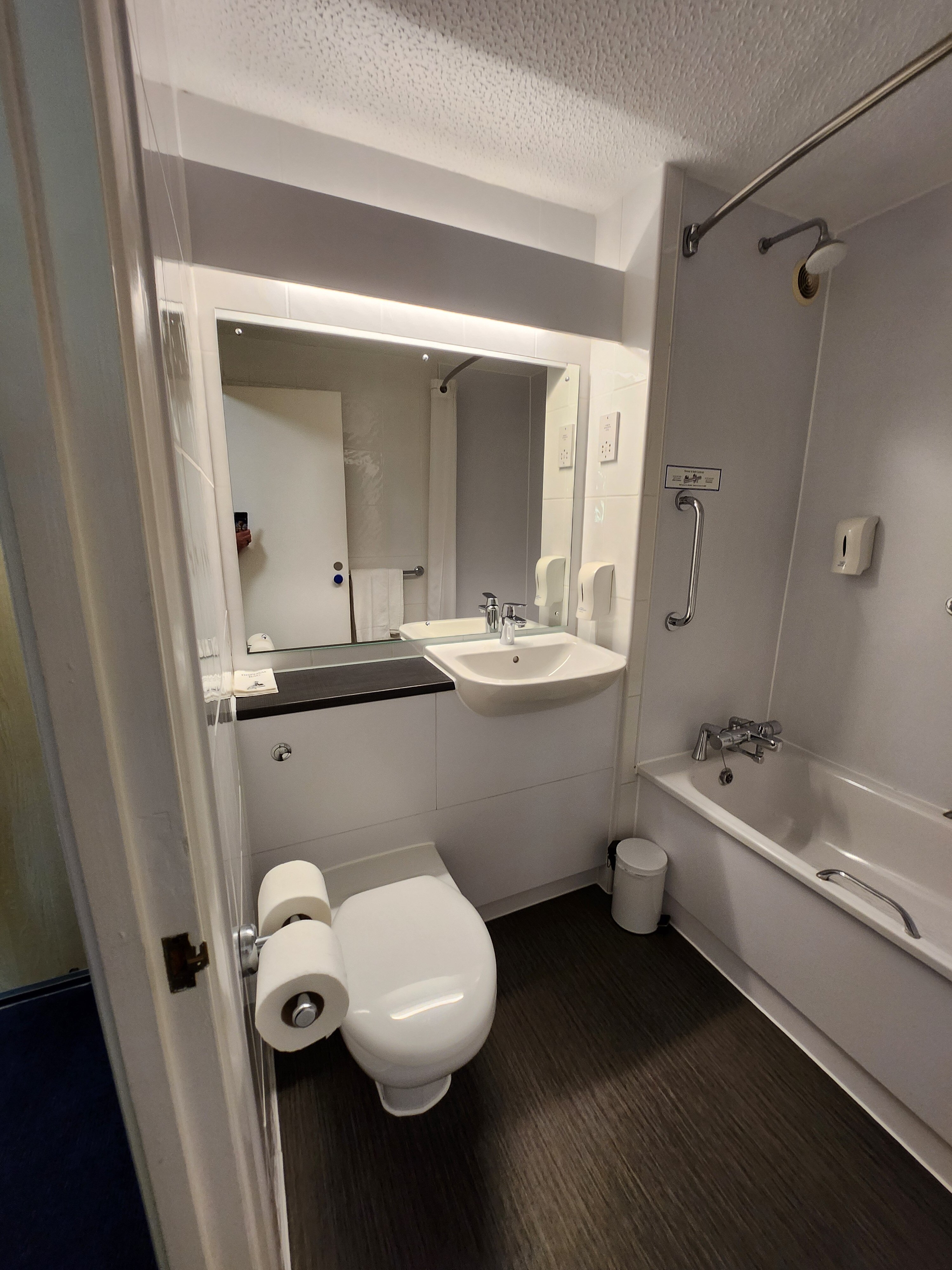 Travelodge Worksop-浴室
