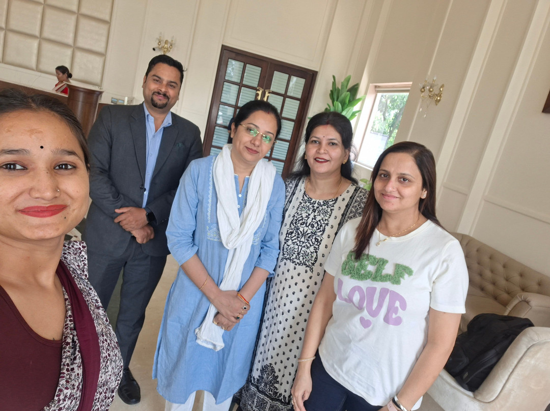 Hotel Blue Saphire Countryside主图