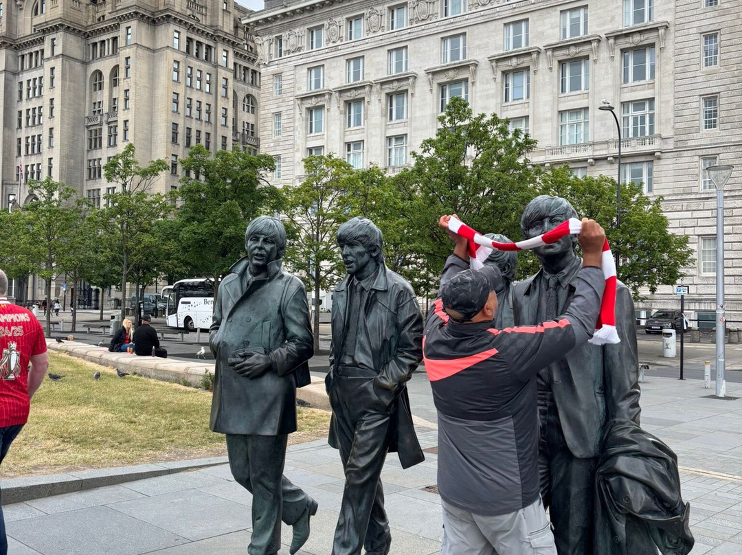 Beatles Statue-利物浦必去景点