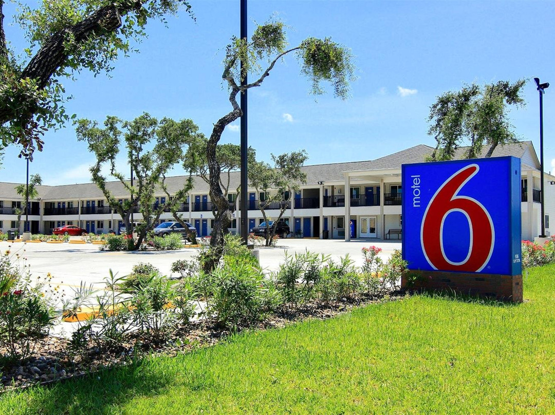 Motel 6 Rockport, TX