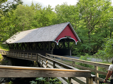 林肯戴斯酒店主图