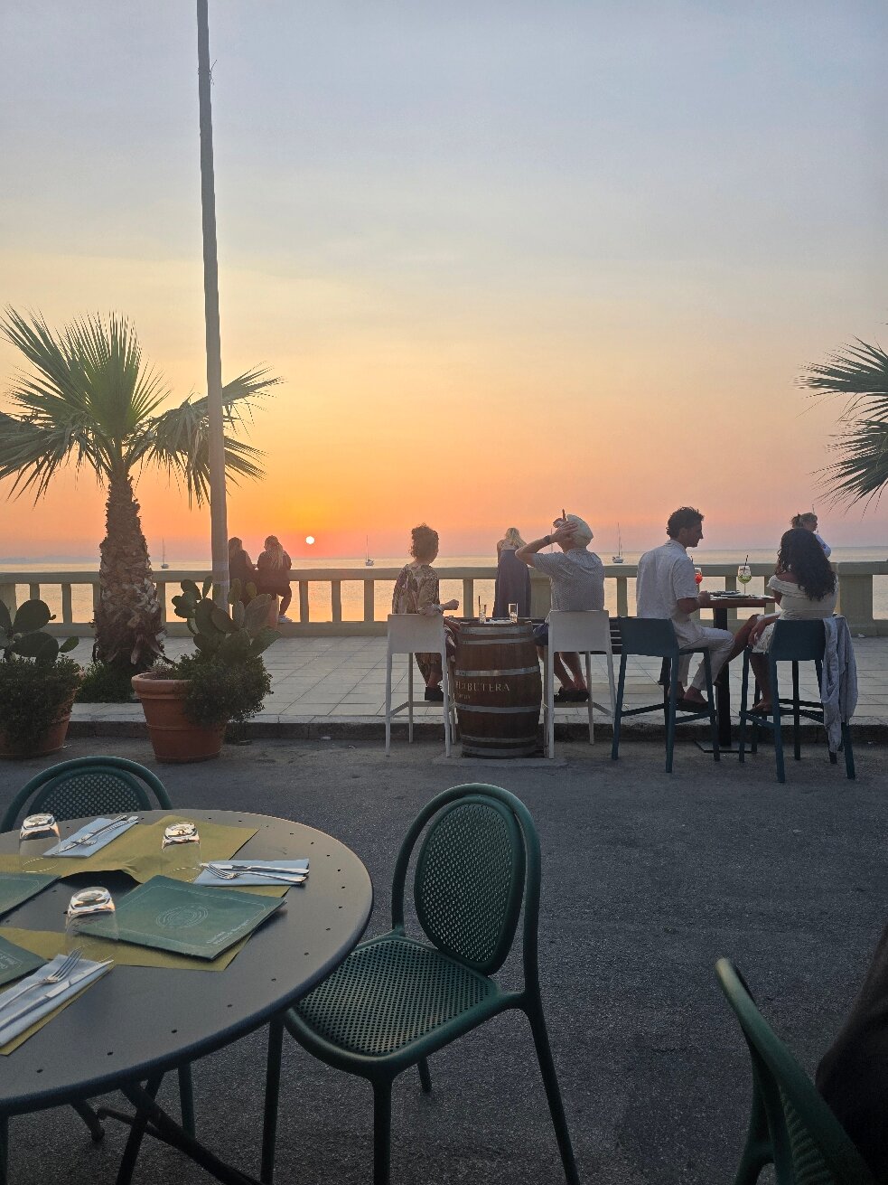 阿斯特罗套房酒店-官方