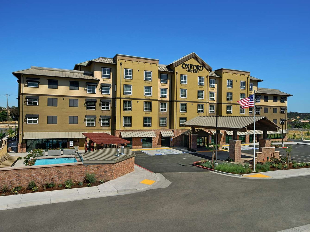 帕索罗布尔斯酒店住宿-Oxford Suites Paso Robles
