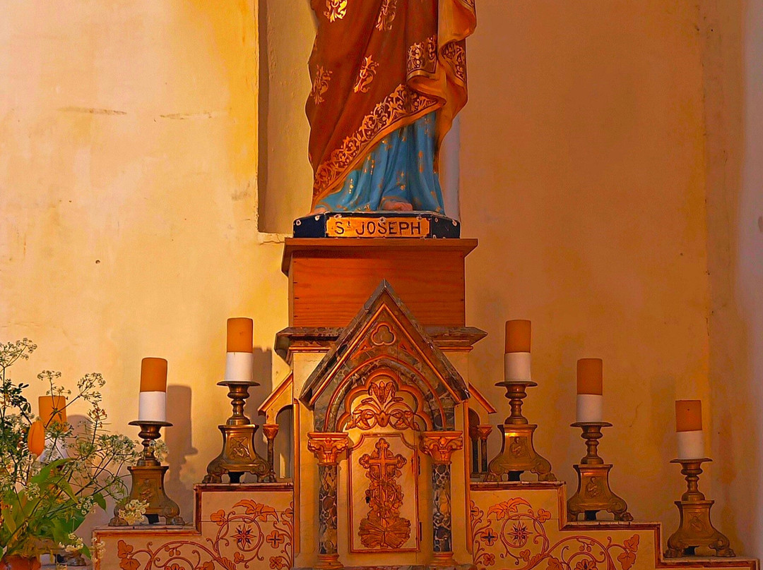 Eglise Saint Pierre-Cravans必去景点