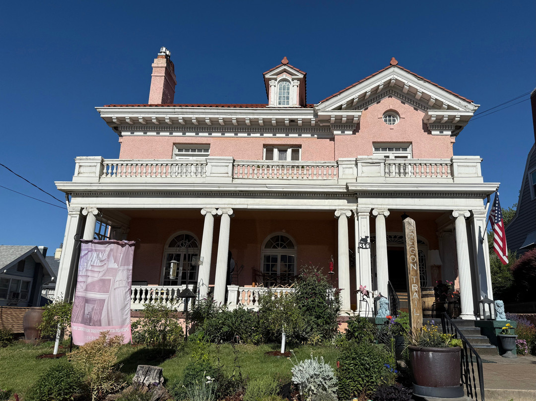 Pendleton House Historic Inn主图