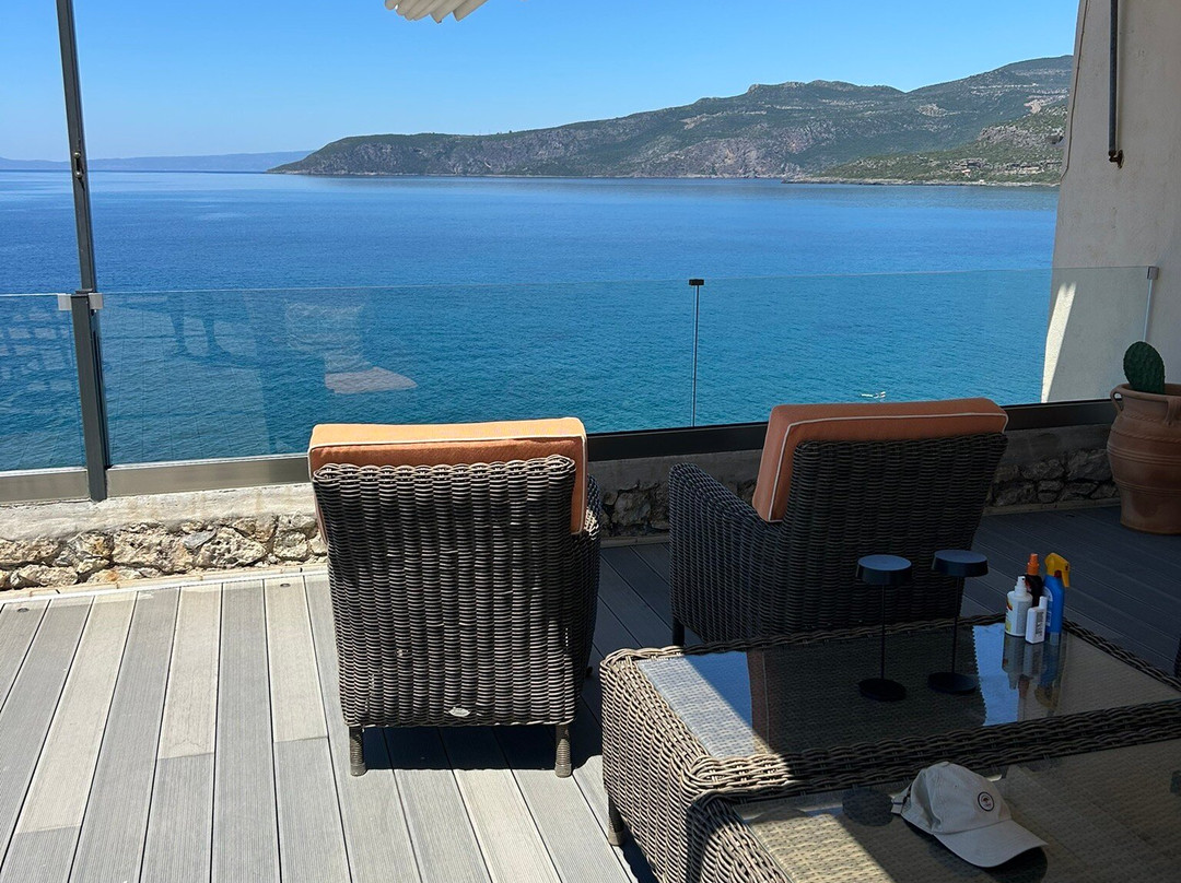 Anniska & Liakoto主图