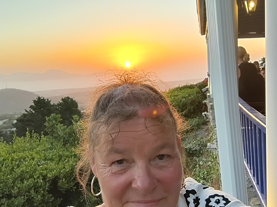 Zia Sunset Balcony View Point-Zia必去景点