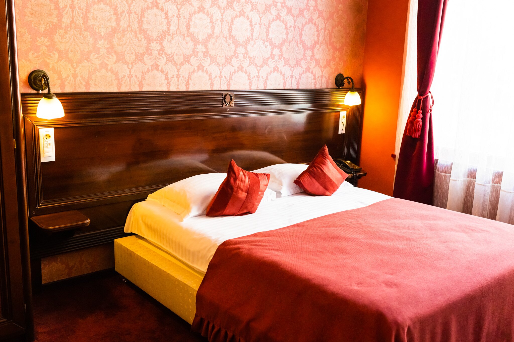 Daily Plaza Hotel-官方