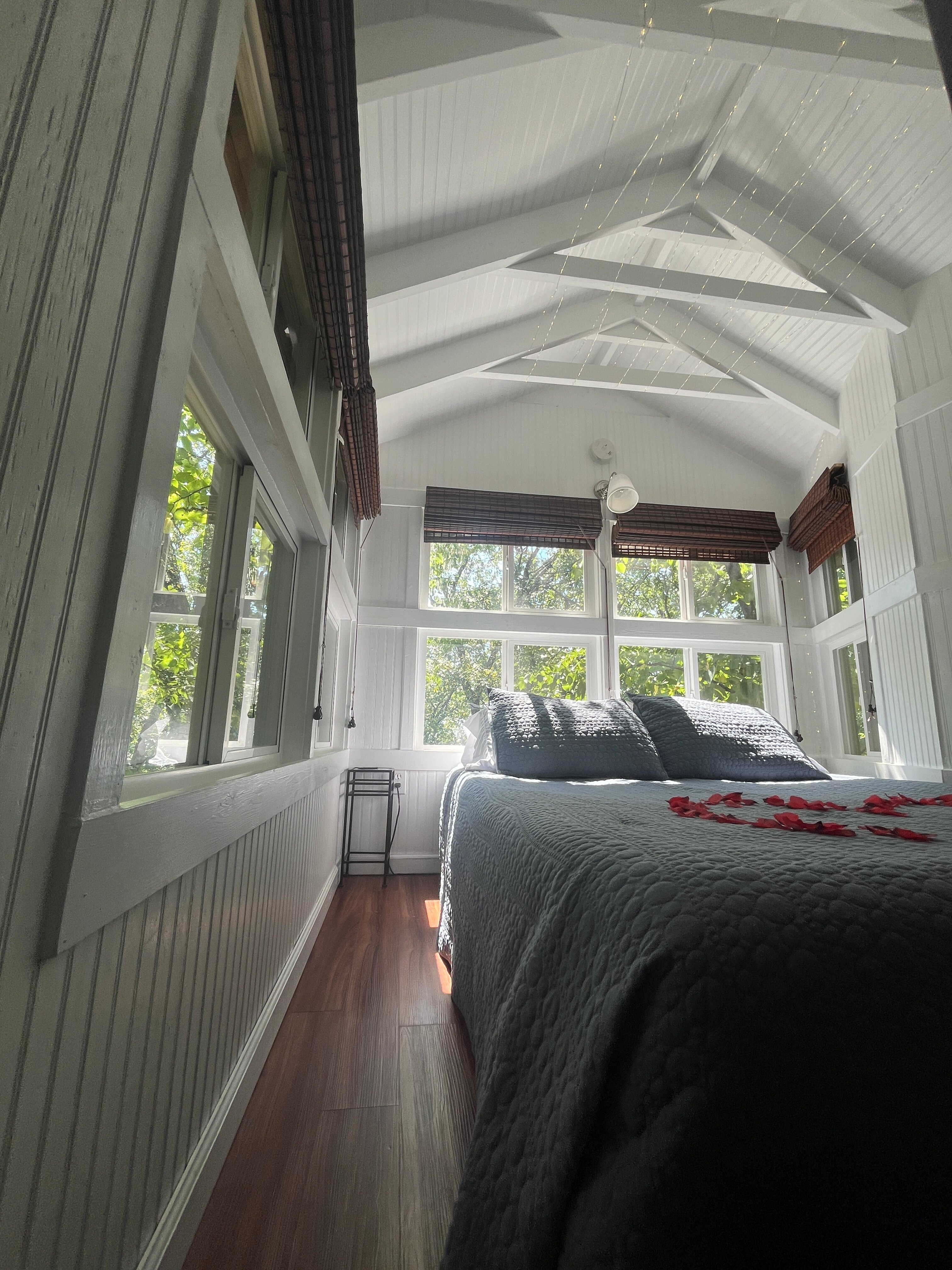 The Cottage | Treehouses & Cabins-官方